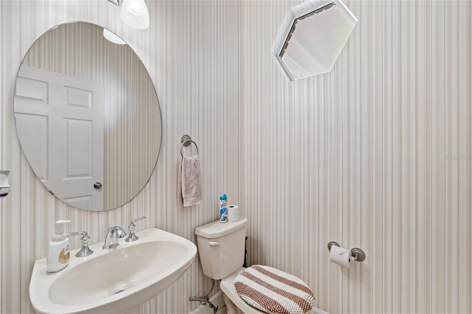 OAK HILLS - Residential