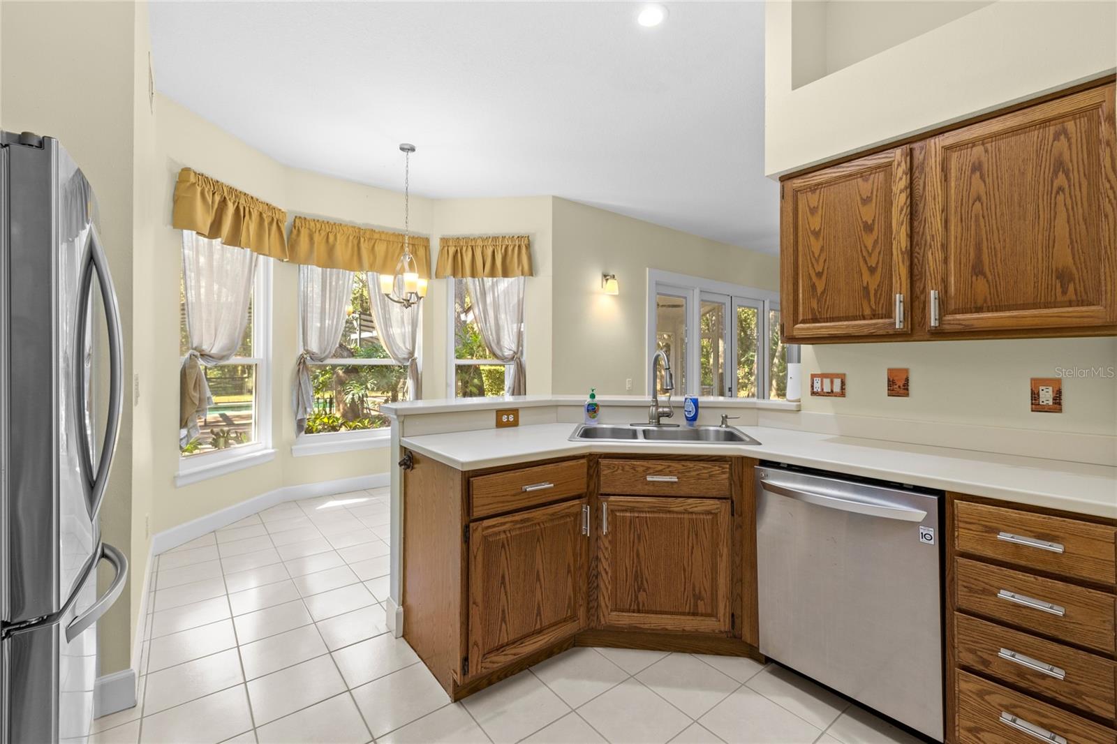 OAK HILLS - Residential