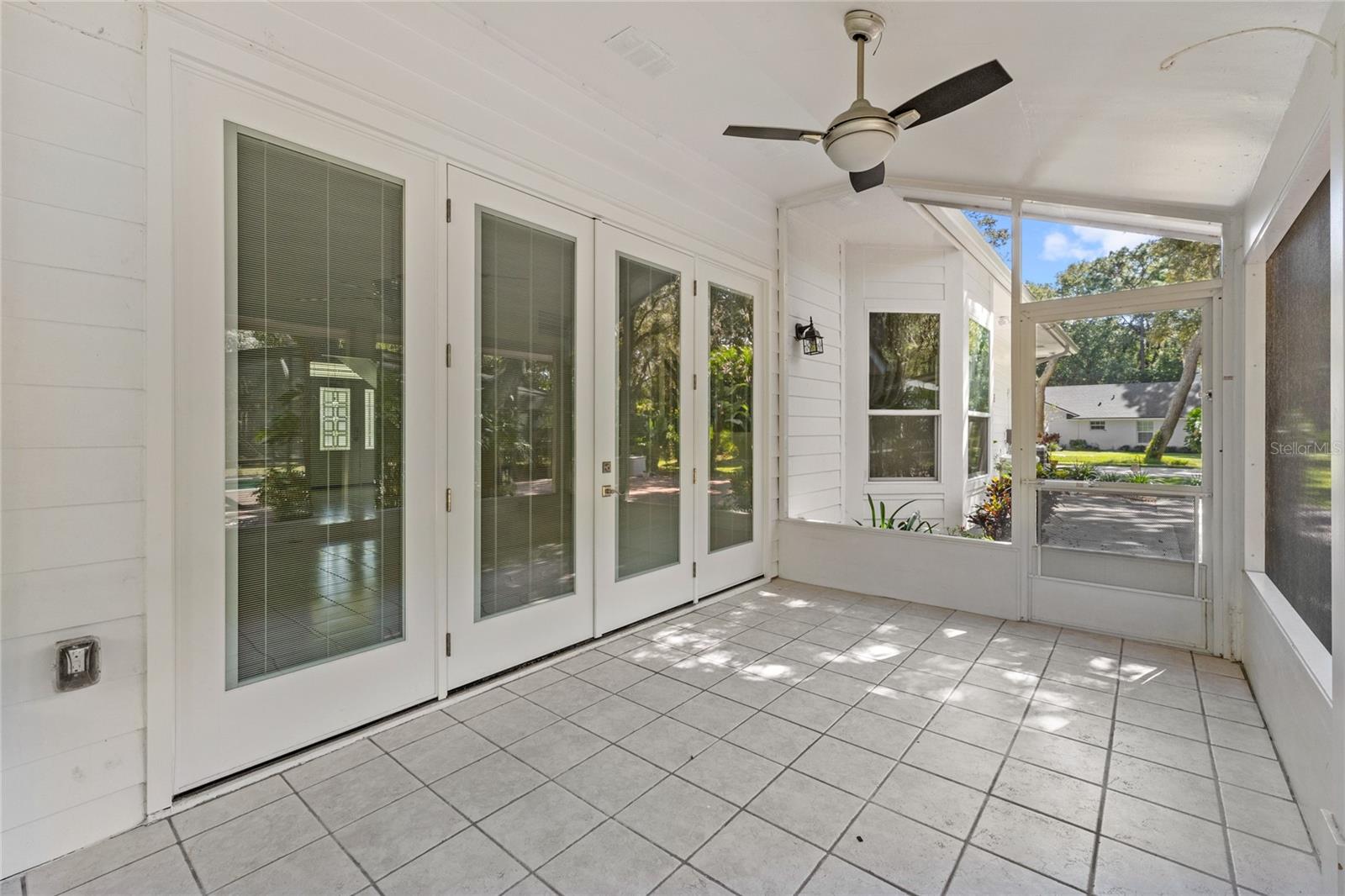 OAK HILLS - Residential