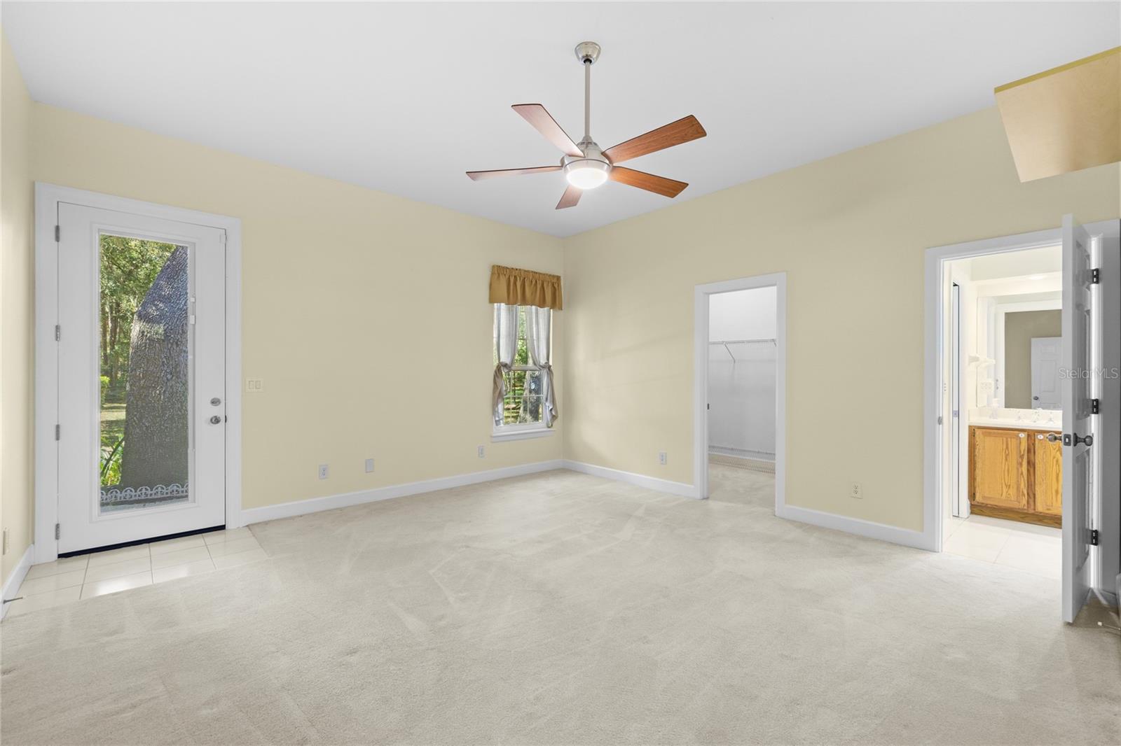 OAK HILLS - Residential