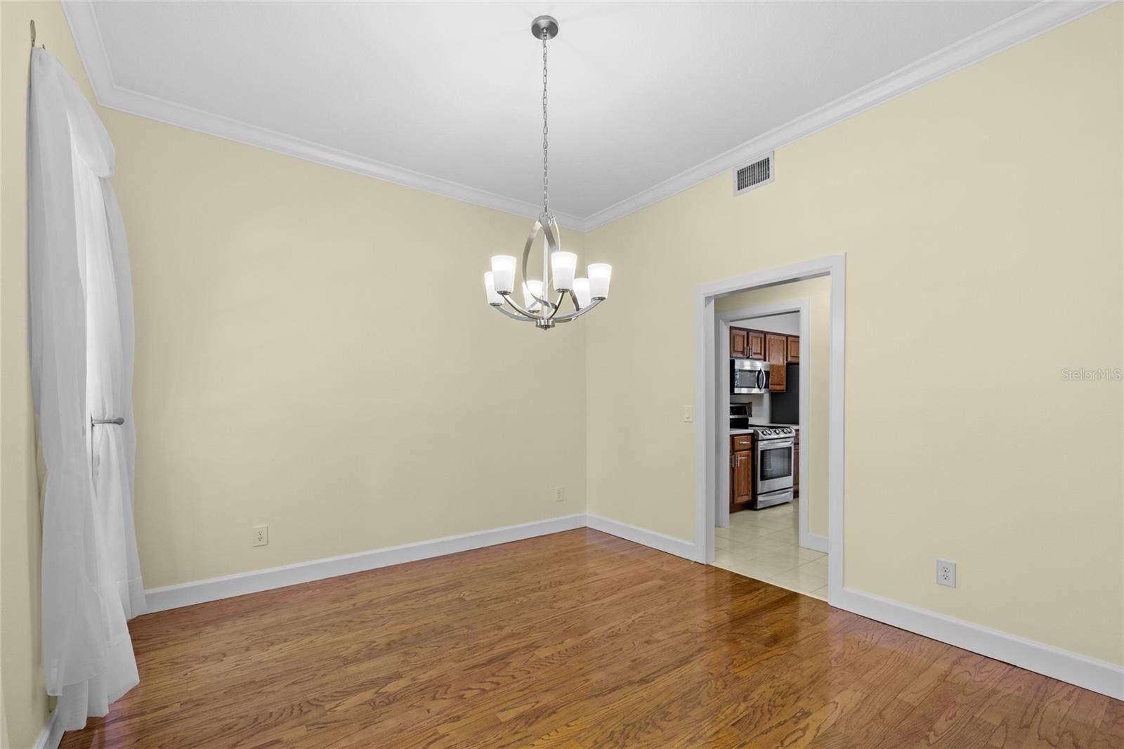 OAK HILLS - Residential