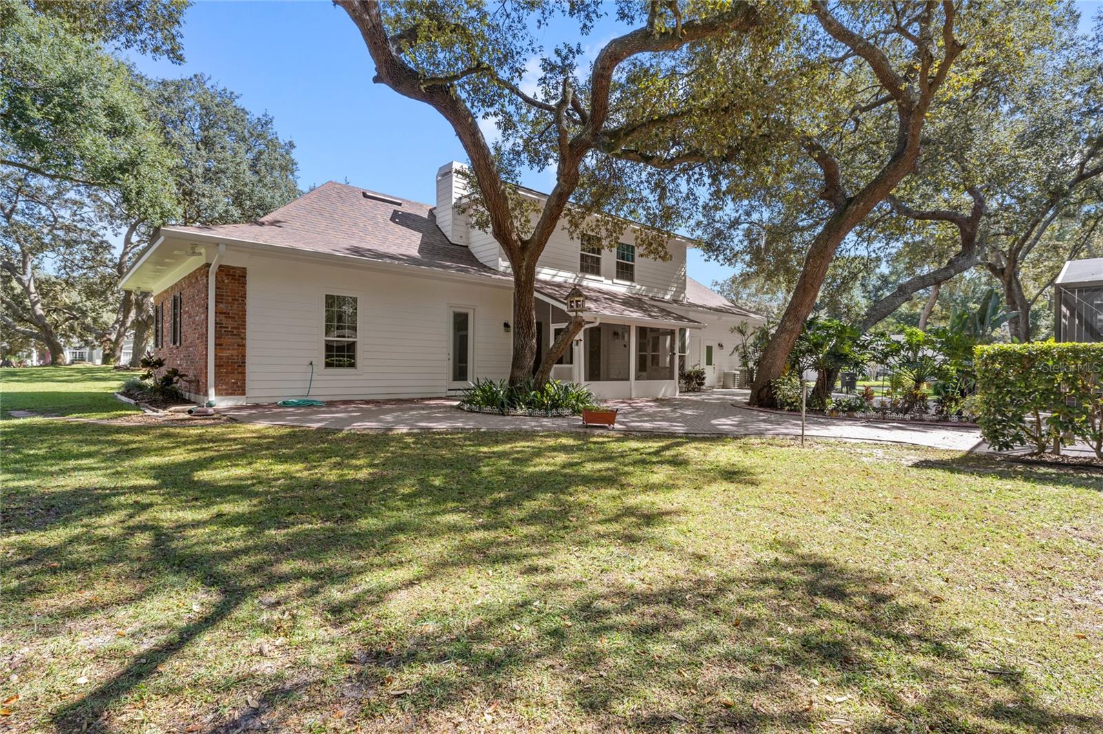 OAK HILLS - Residential