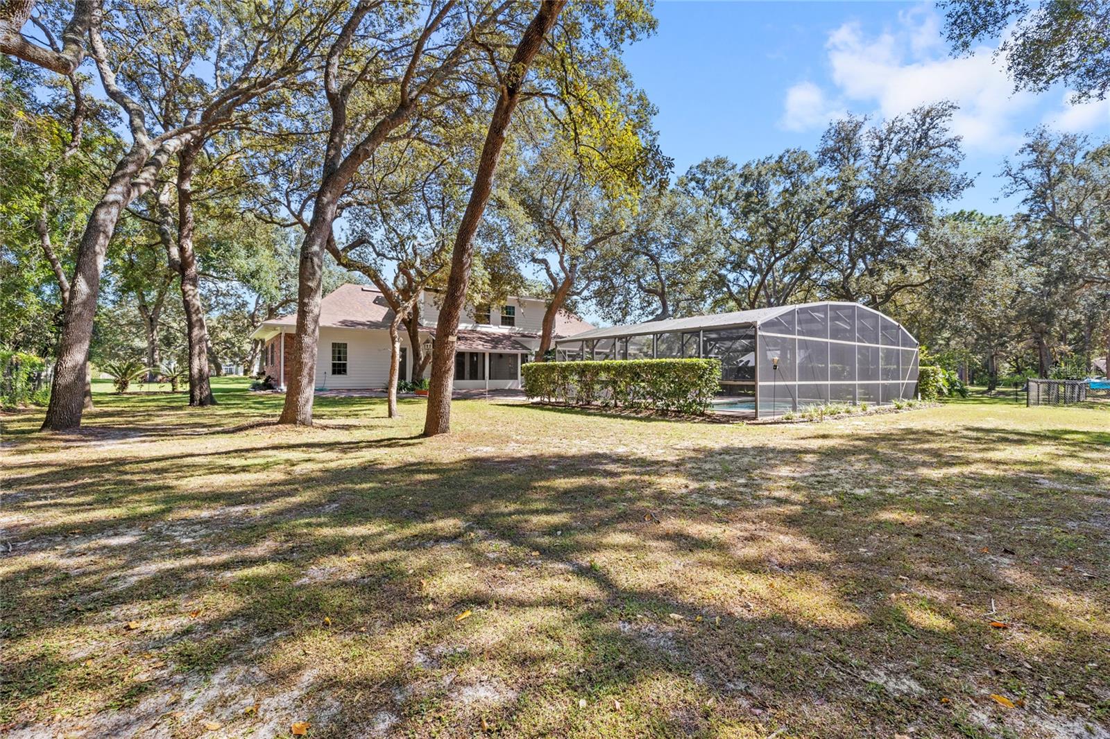 OAK HILLS - Residential