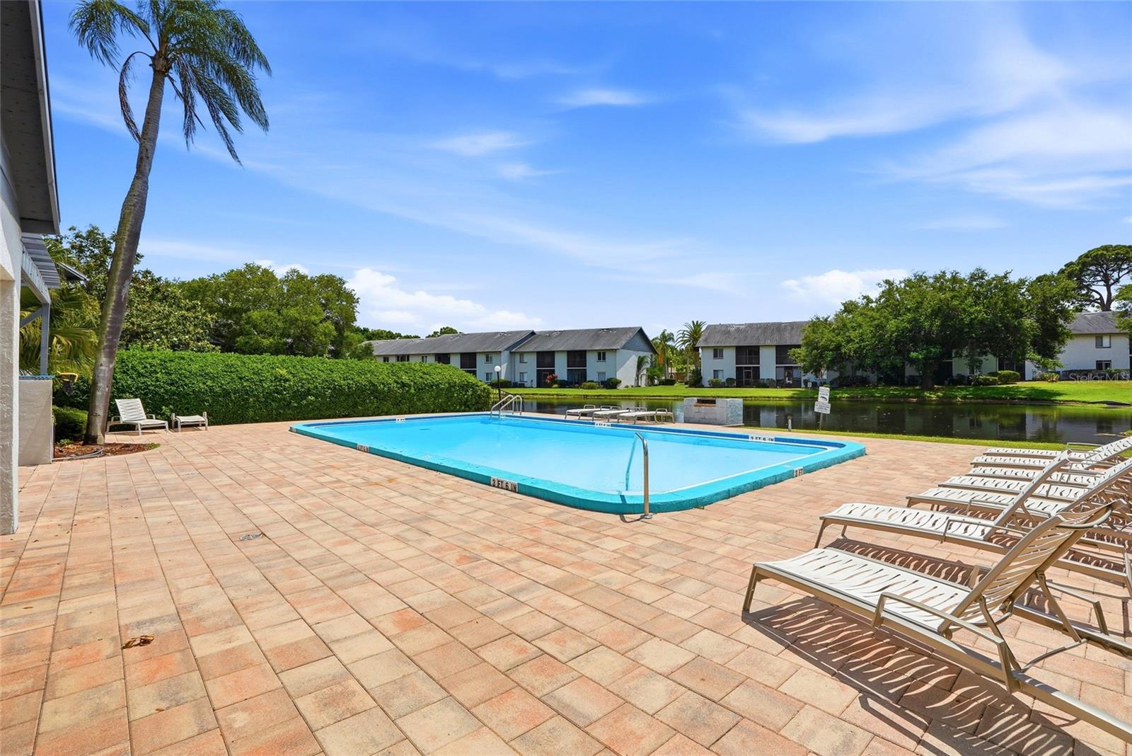 SHADOW LAKES CONDO - Residential