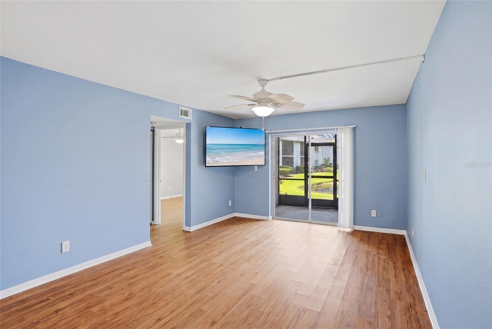 SHADOW LAKES CONDO - Residential