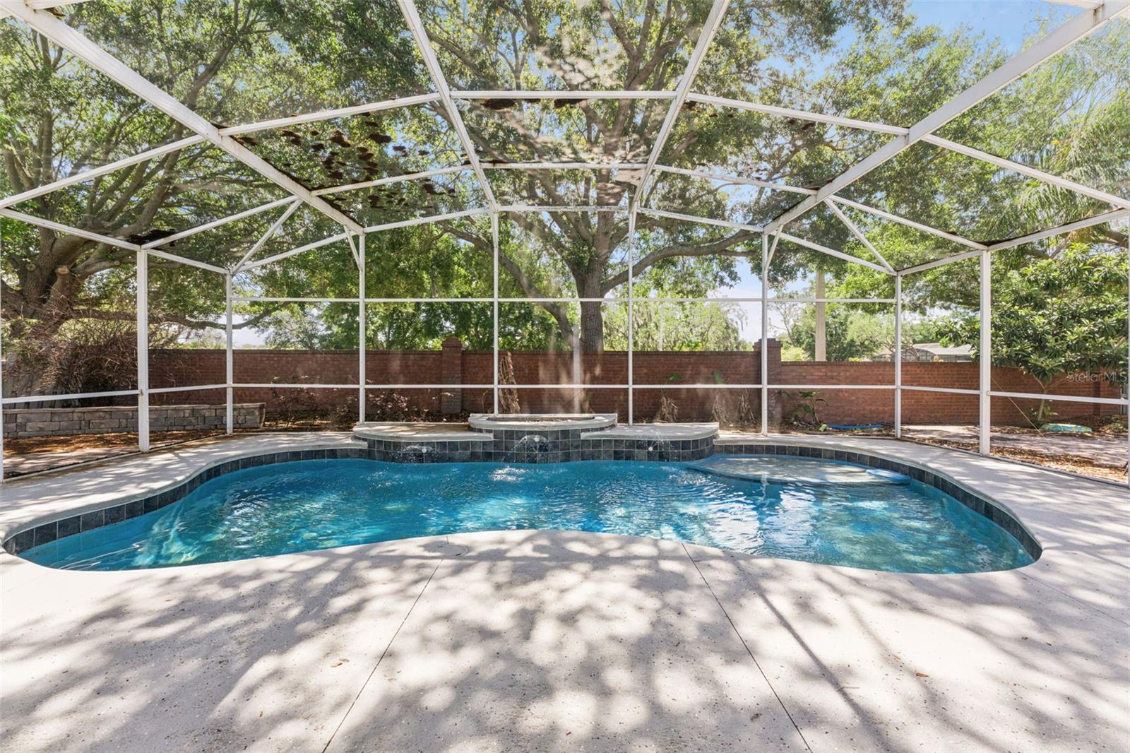 WINTERMERE POINTE - Residential