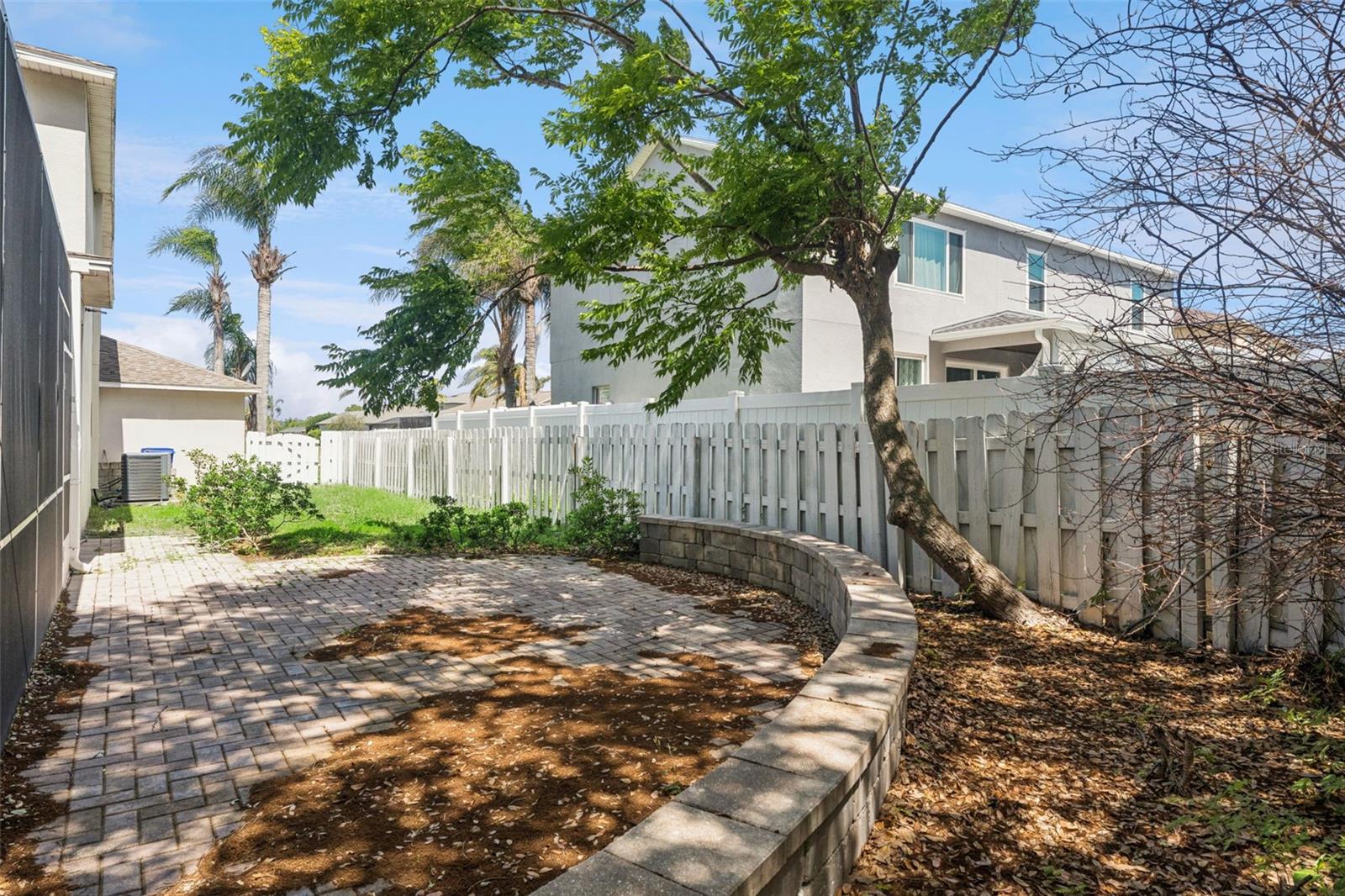 WINTERMERE POINTE - Residential