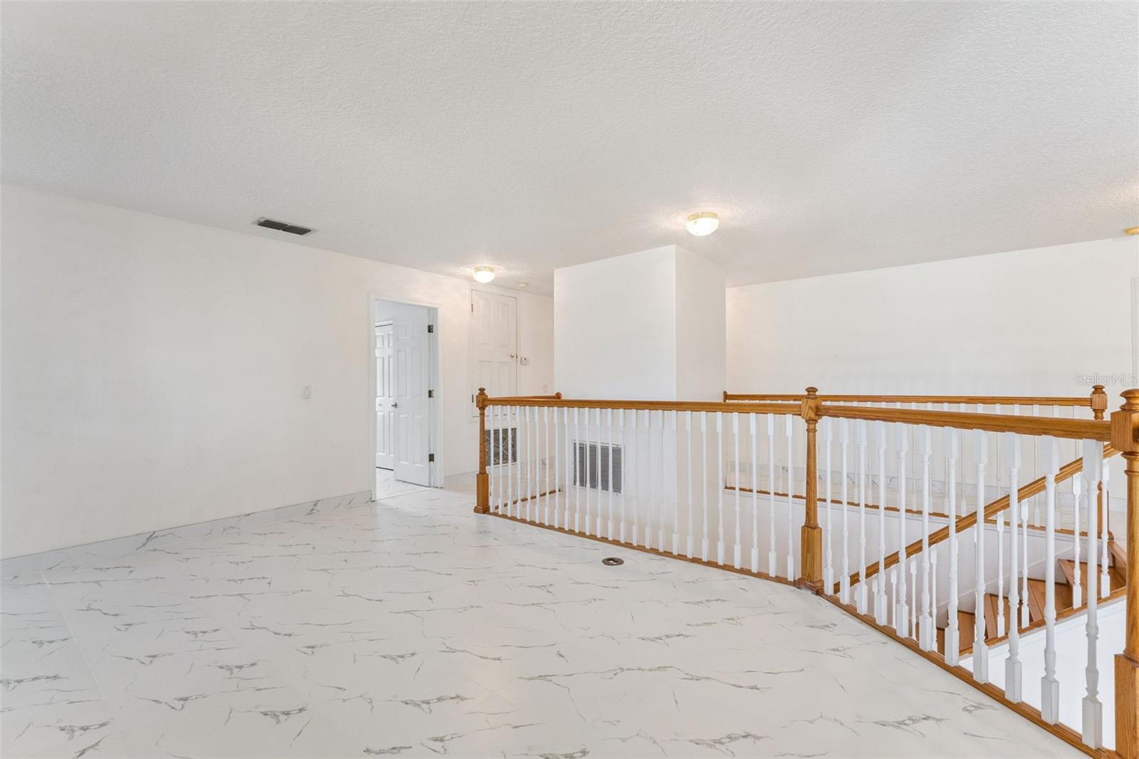 WINTERMERE POINTE - Residential