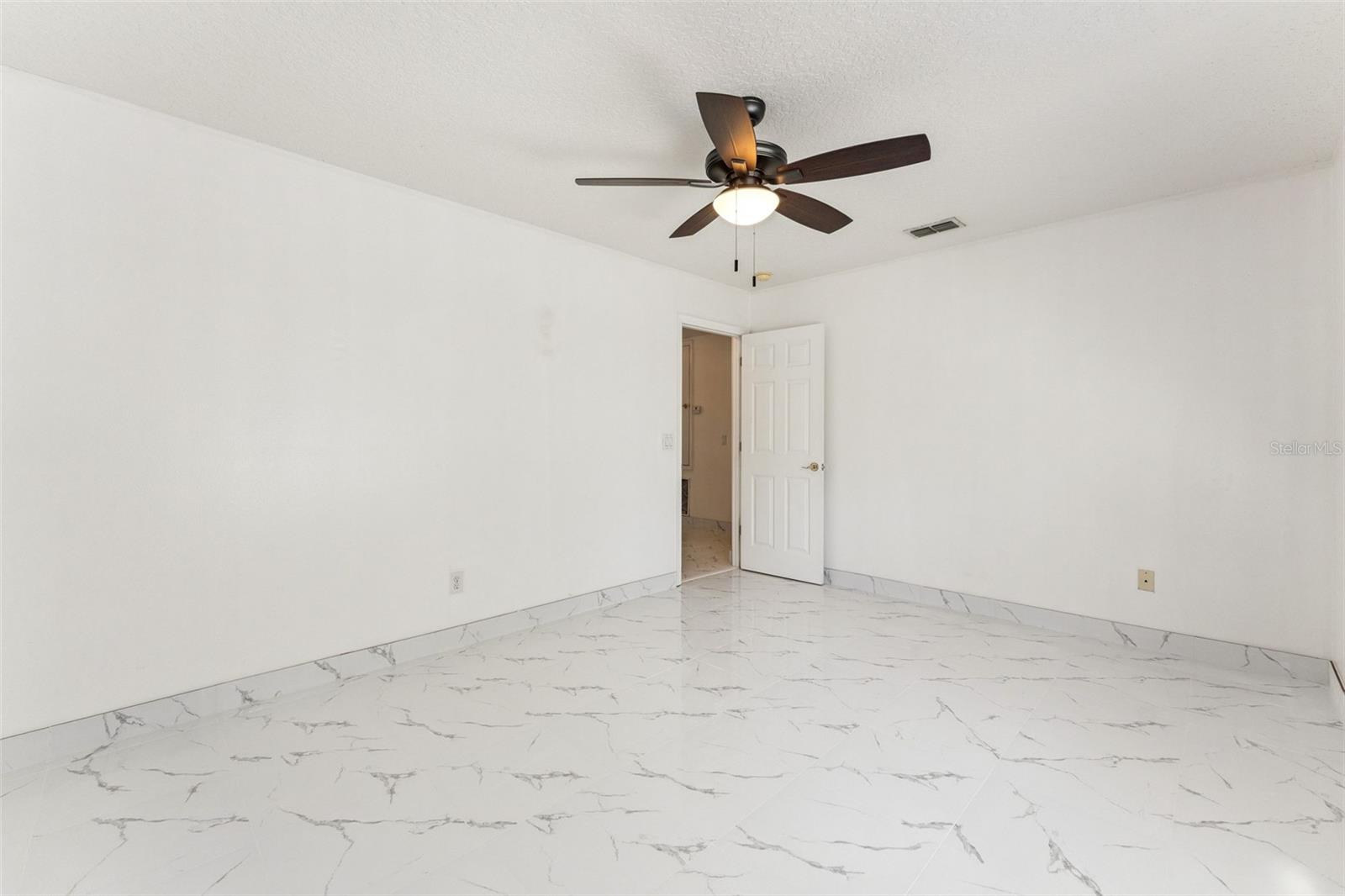 WINTERMERE POINTE - Residential