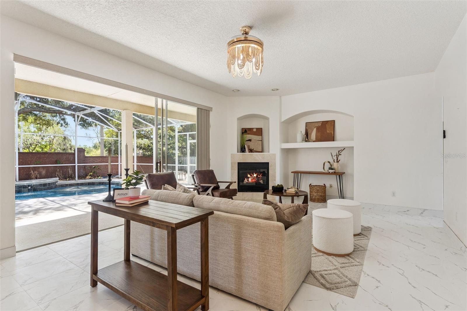 WINTERMERE POINTE - Residential