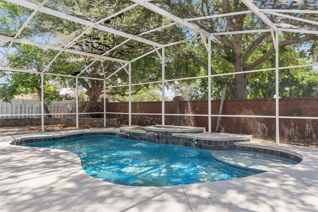 Photo of 2205 Wintermere Pointe Drive, Winter Garden, FL 34787 (MLS # O6398720)