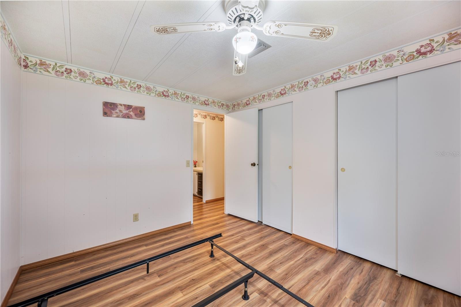 LAKE MARIANA ACRES - Residential