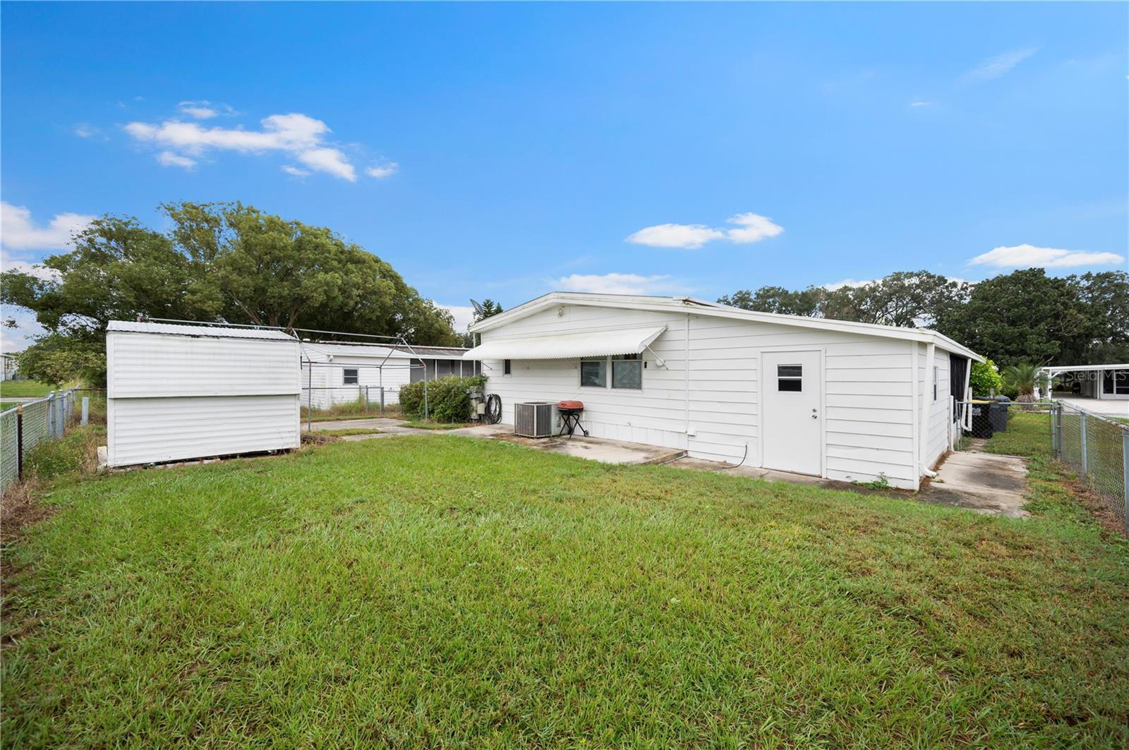 LAKE MARIANA ACRES - Residential