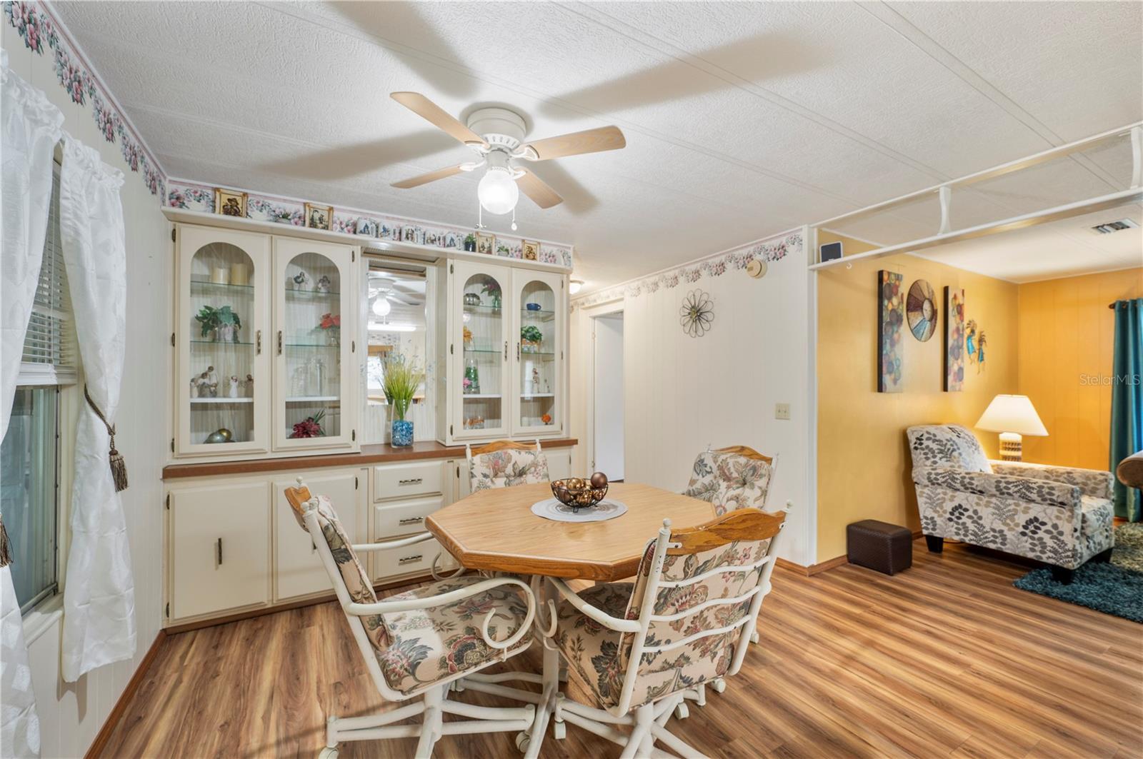 LAKE MARIANA ACRES - Residential