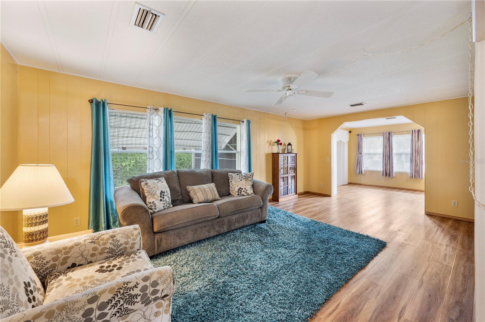 LAKE MARIANA ACRES - Residential