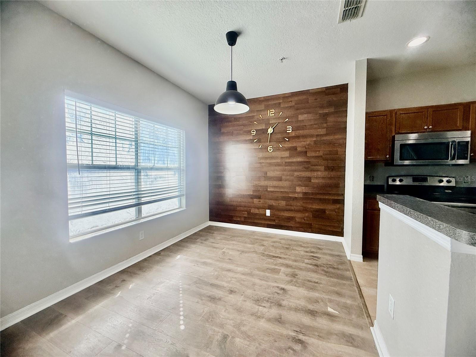 ESTATES/PK CENTRAL CONDO - Residential Lease