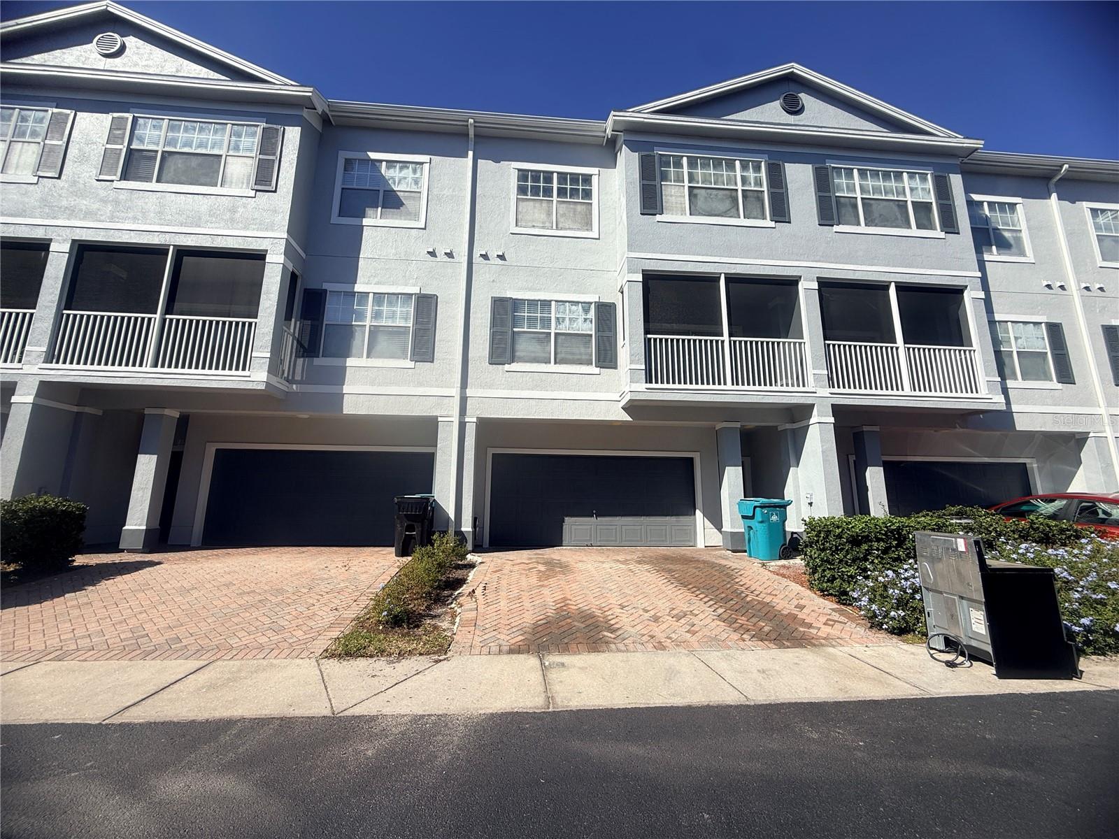 ESTATES/PK CENTRAL CONDO - Residential Lease