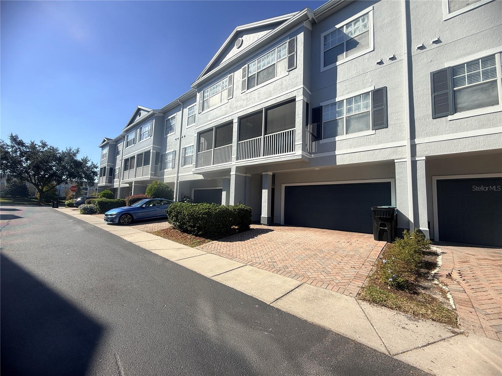 ESTATES/PK CENTRAL CONDO - Residential Lease