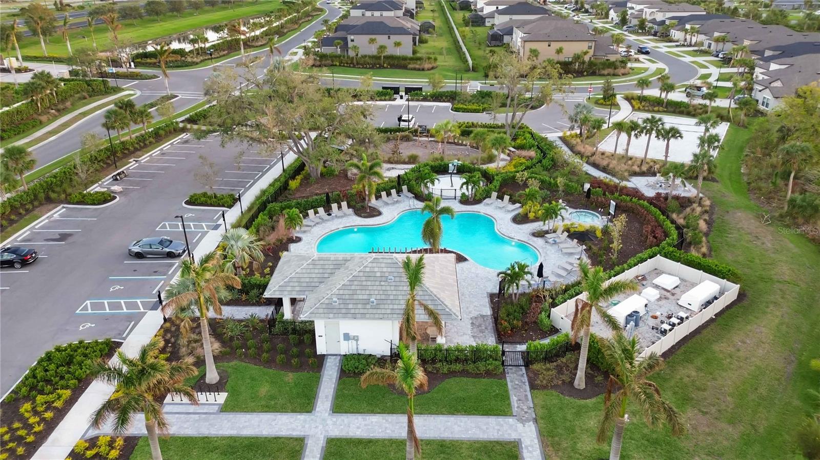 PALMERO/SORRENTO PH II - Residential Lease