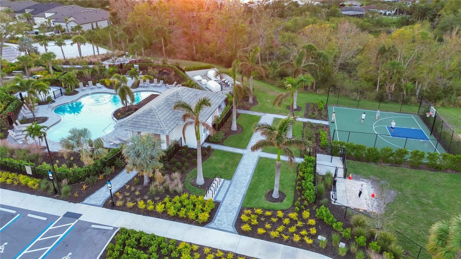 PALMERO/SORRENTO PH II - Residential Lease