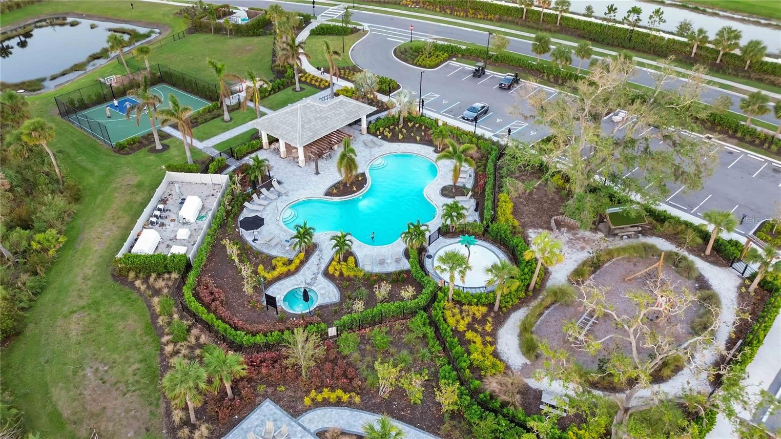 PALMERO/SORRENTO PH II - Residential Lease