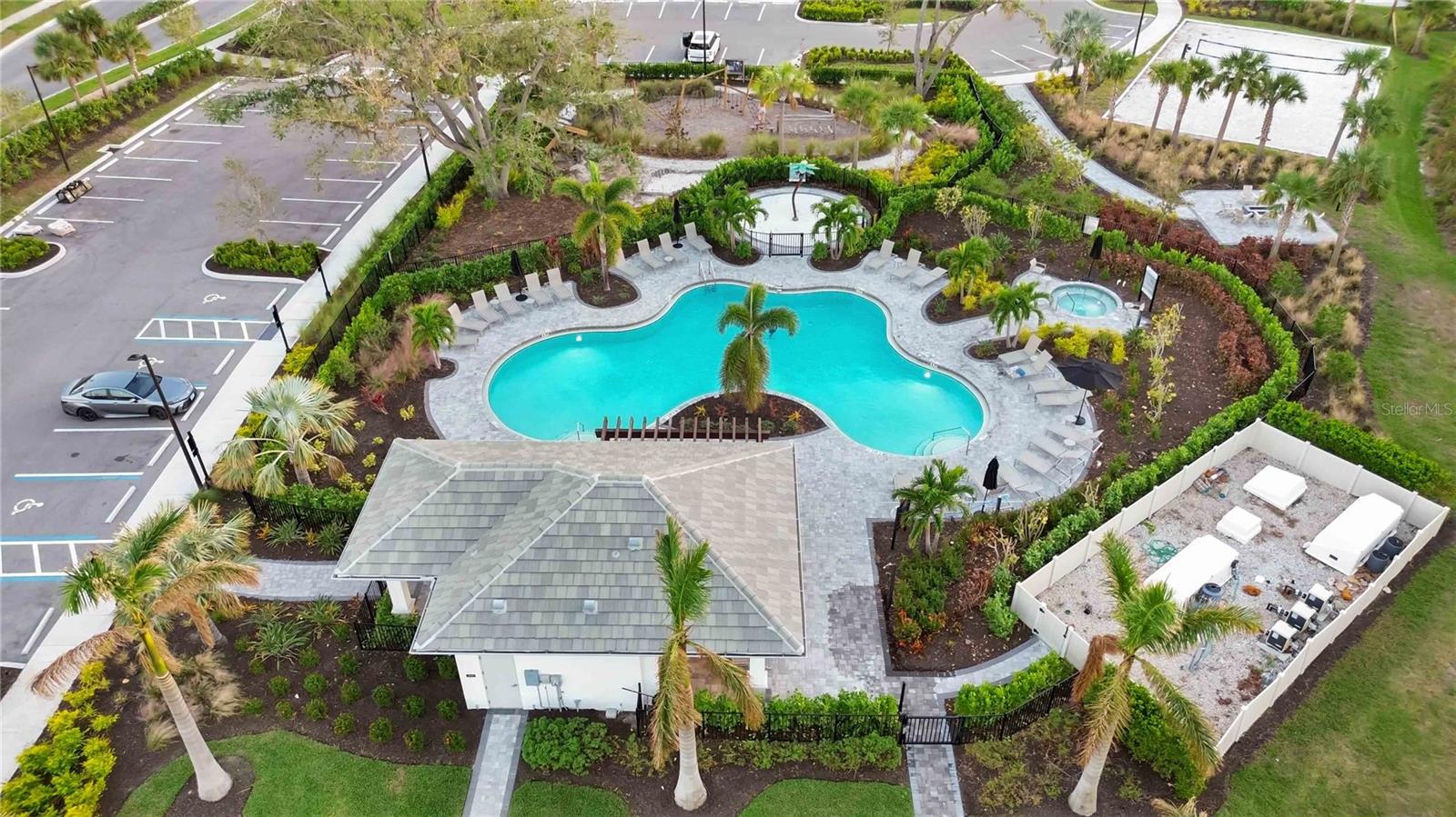 PALMERO/SORRENTO PH II - Residential Lease