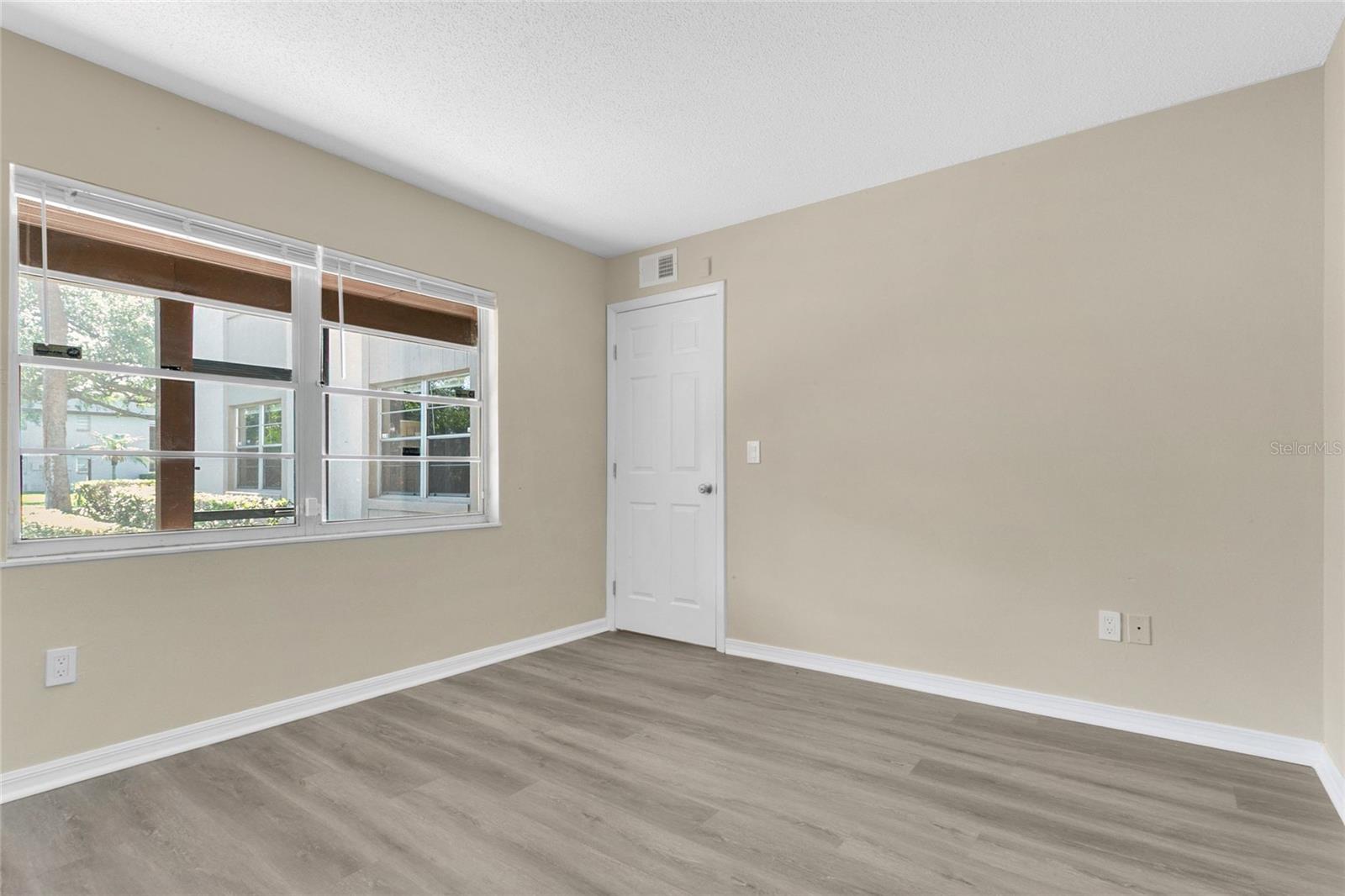 WINDTREE GARDENS CONDO PH 01 - Residential