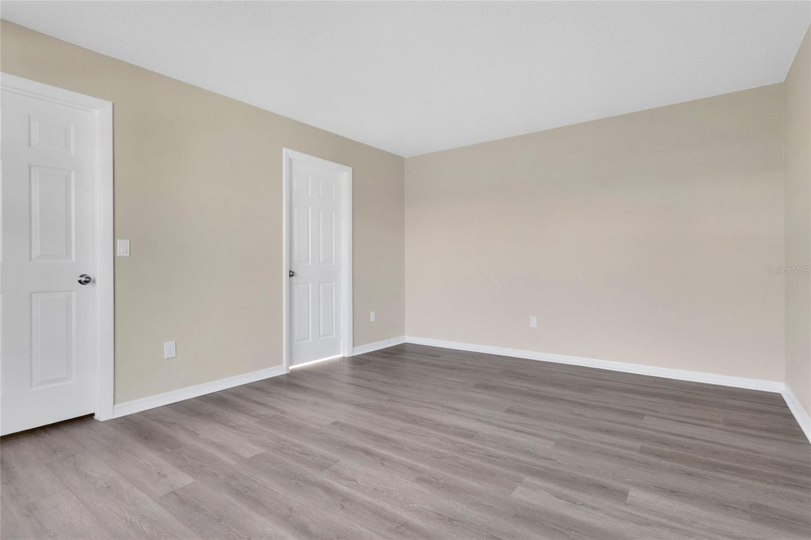 WINDTREE GARDENS CONDO PH 01 - Residential