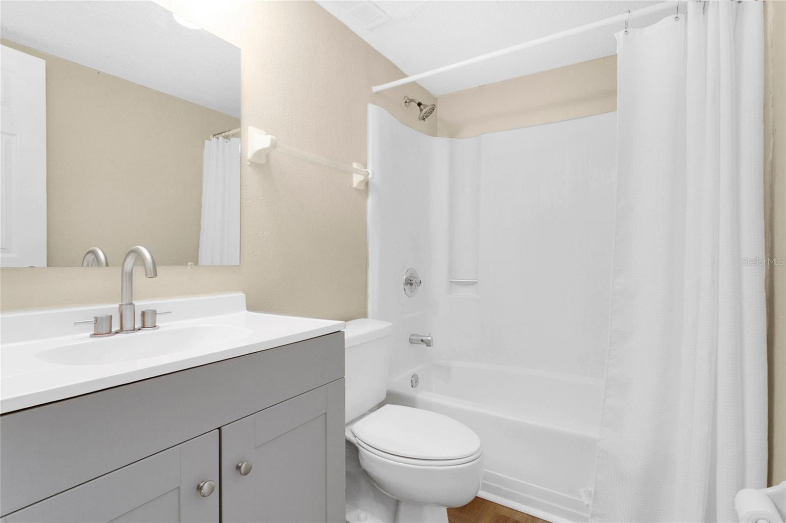 WINDTREE GARDENS CONDO PH 01 - Residential