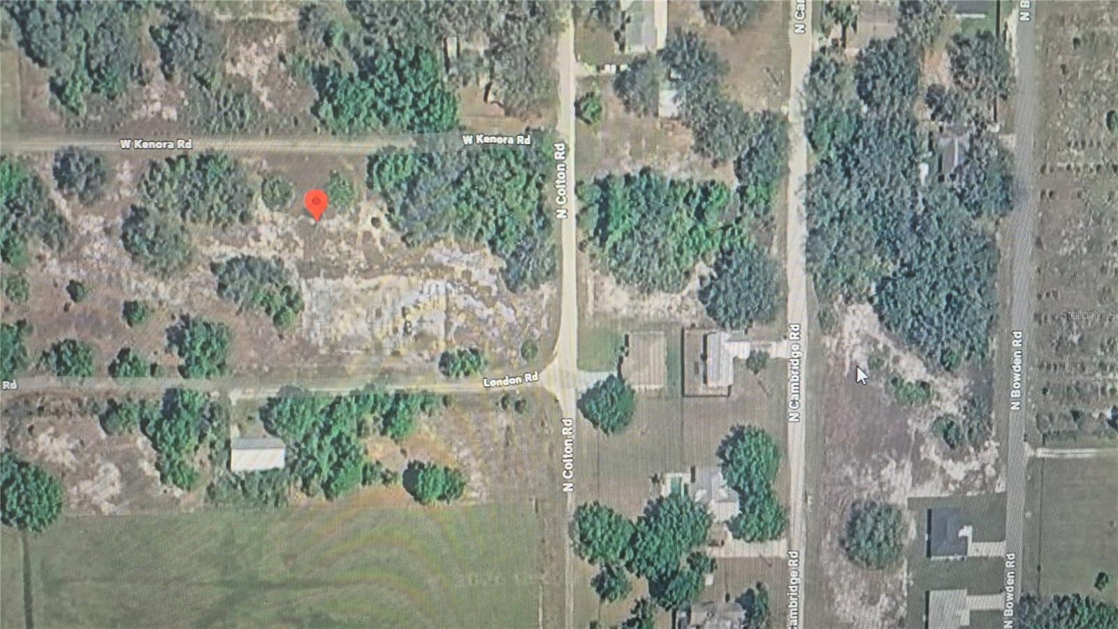 AVON PARK LAKES - Land