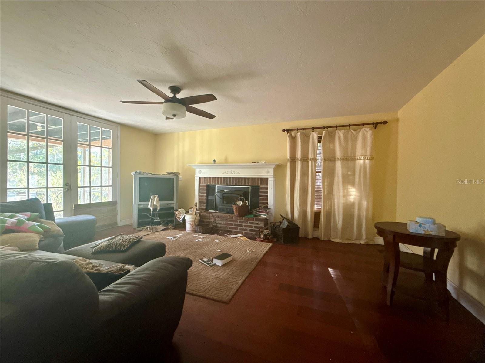 FOX CREEK ACRES - Residential