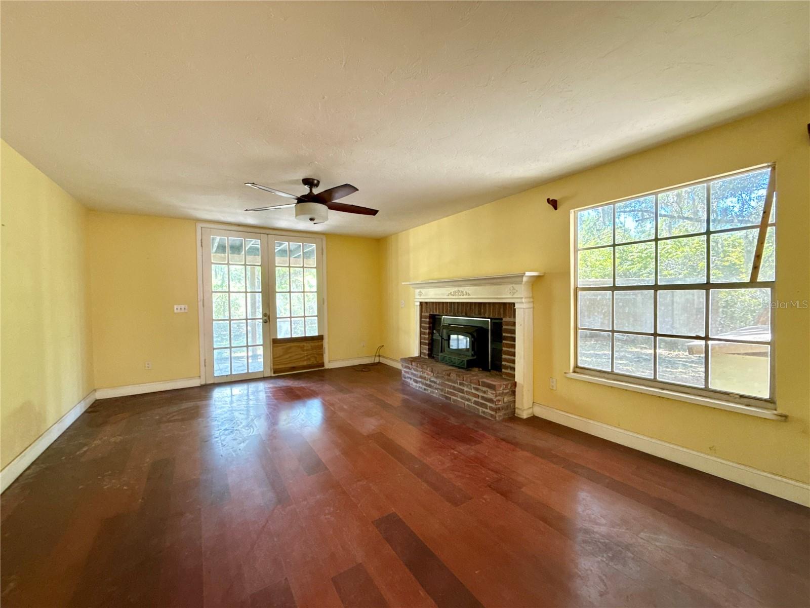 FOX CREEK ACRES - Residential