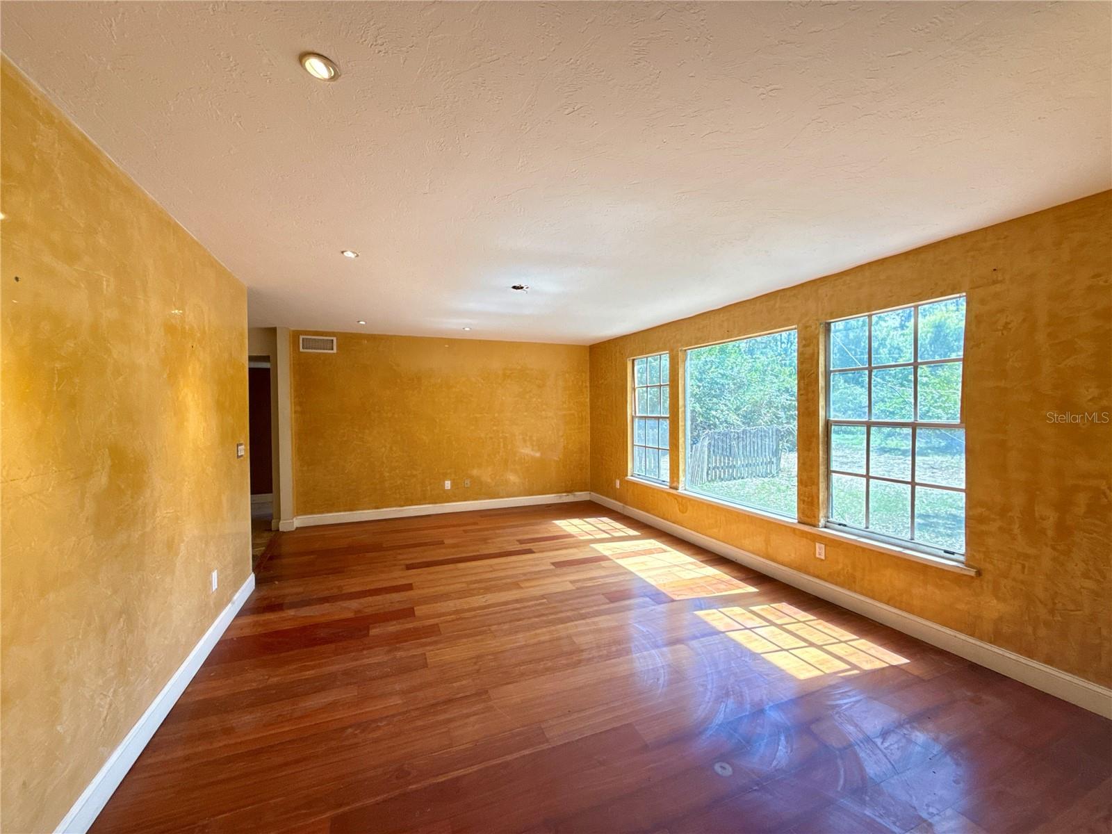 FOX CREEK ACRES - Residential