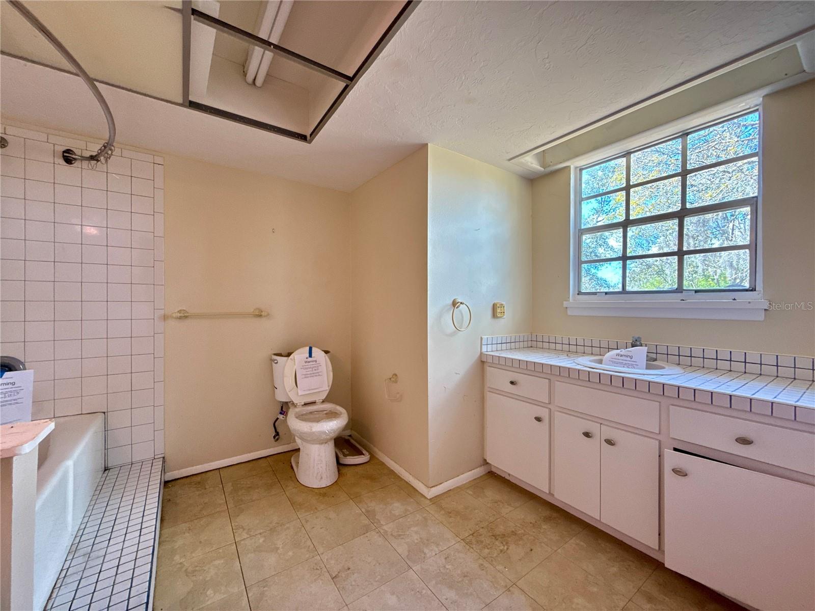 FOX CREEK ACRES - Residential