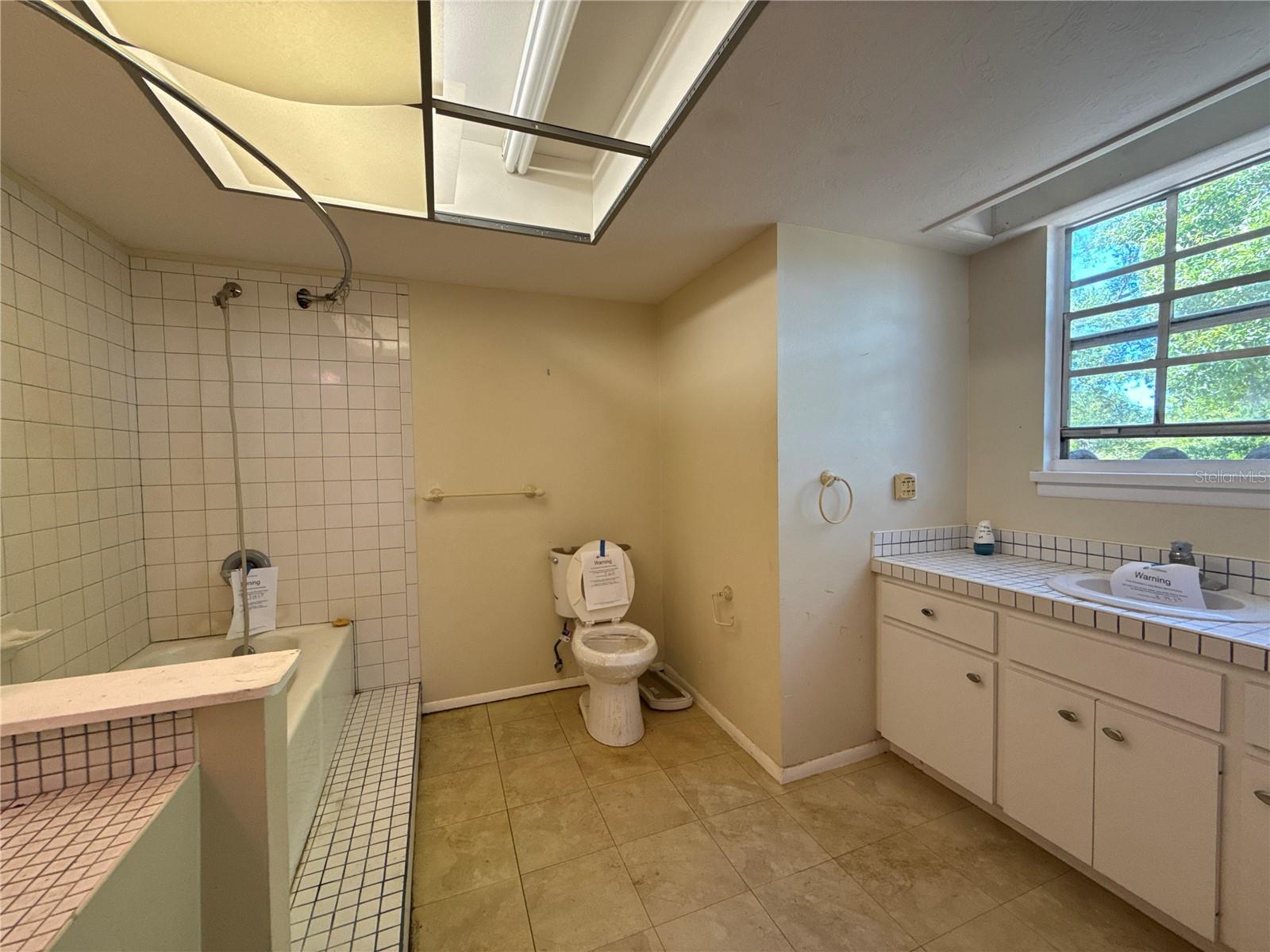 FOX CREEK ACRES - Residential