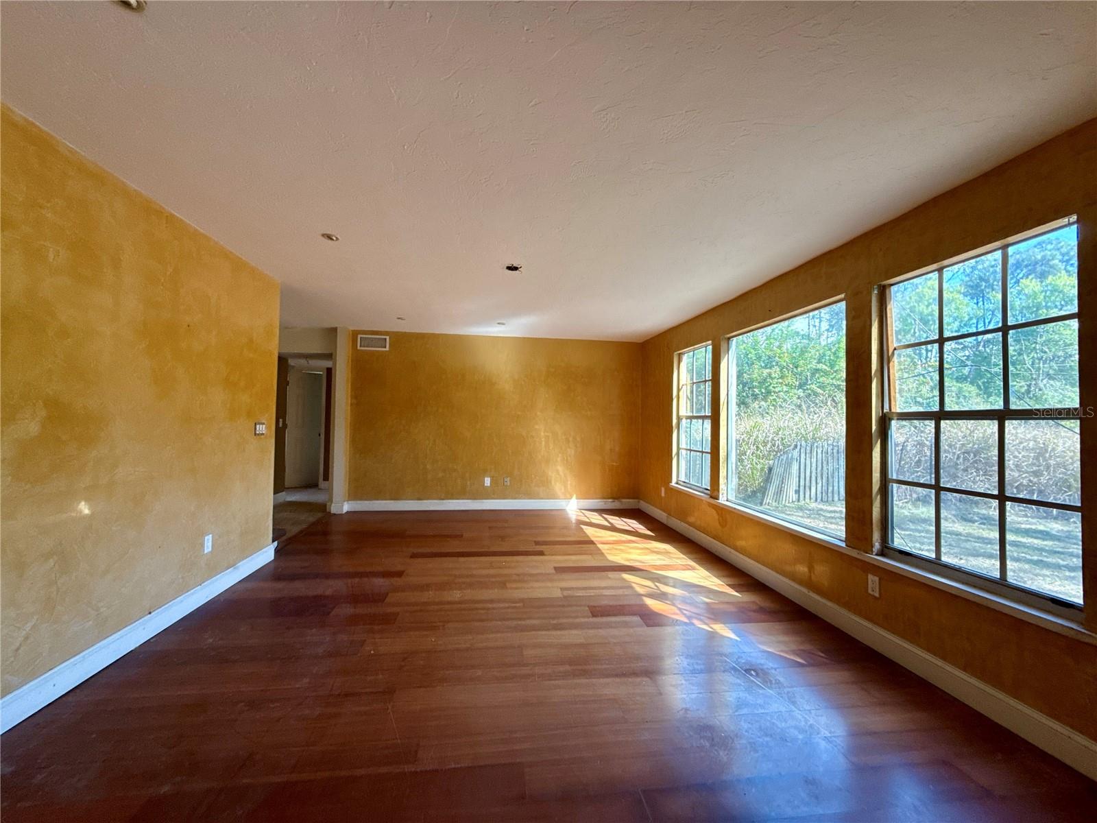 FOX CREEK ACRES - Residential