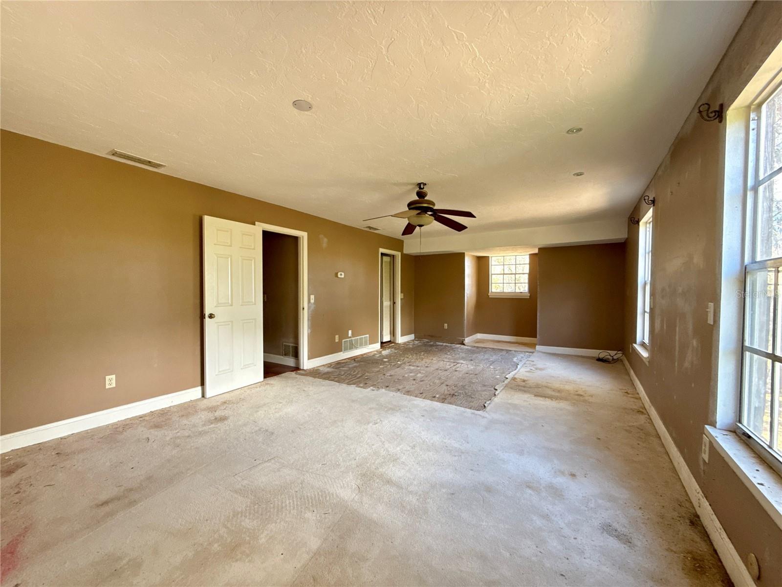 FOX CREEK ACRES - Residential