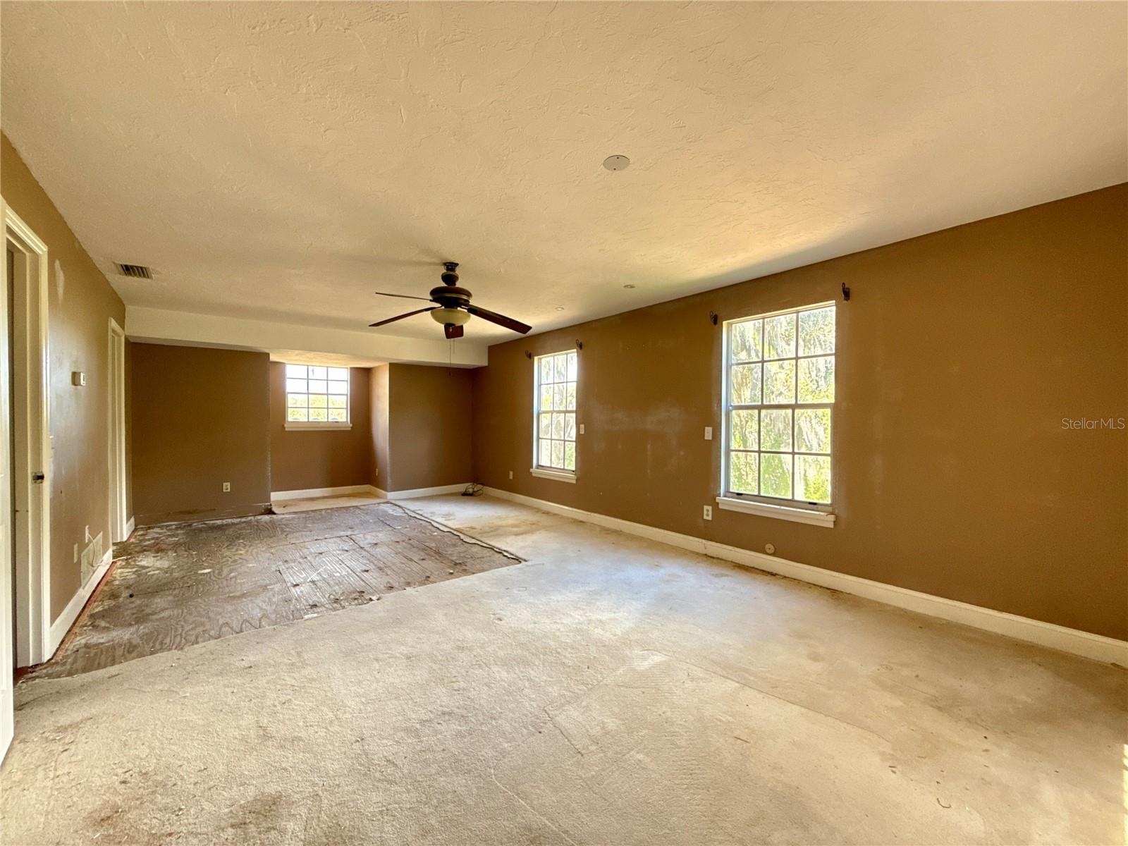 FOX CREEK ACRES - Residential