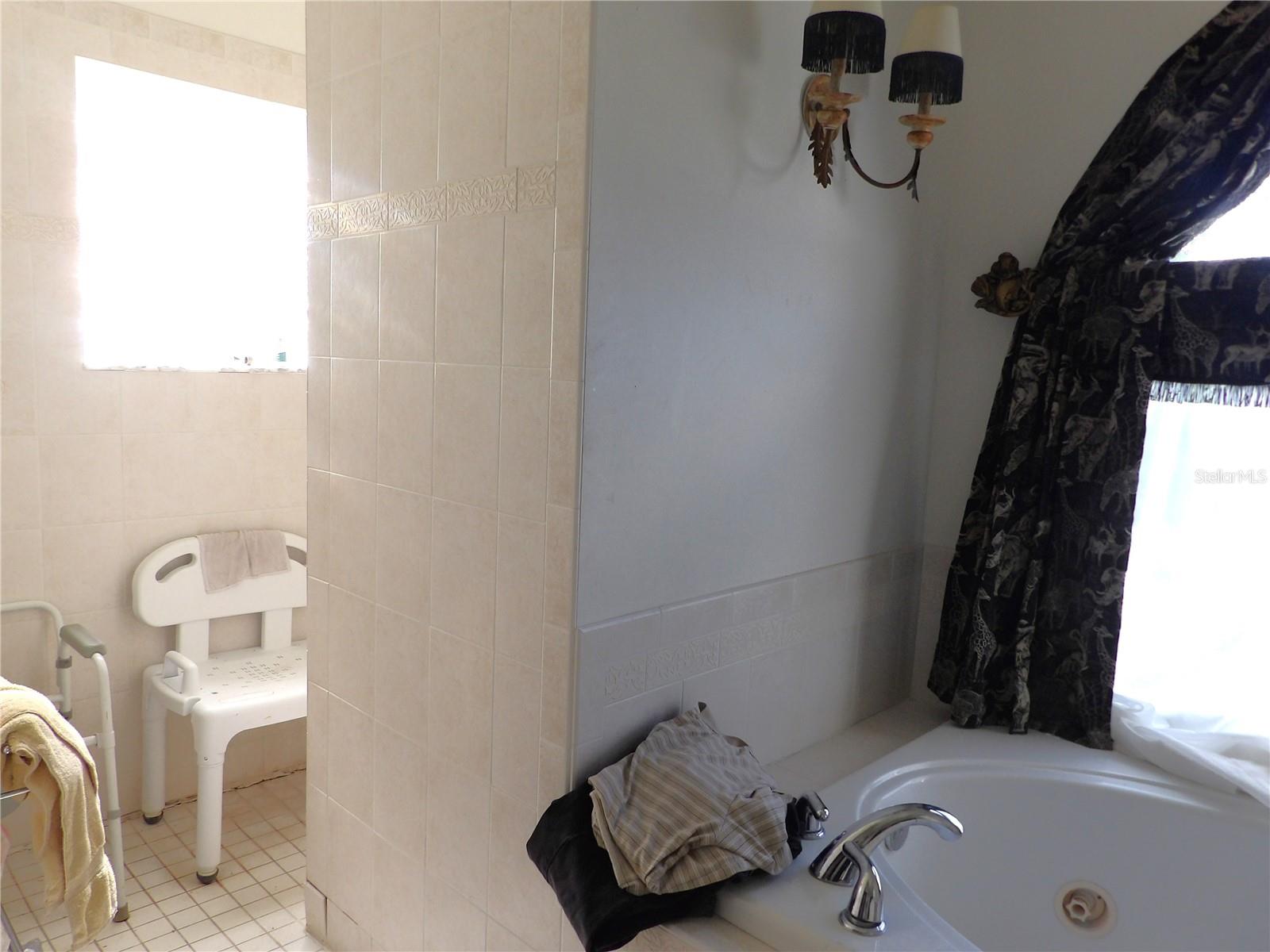 HAMPSHIRE HILLS - Residential