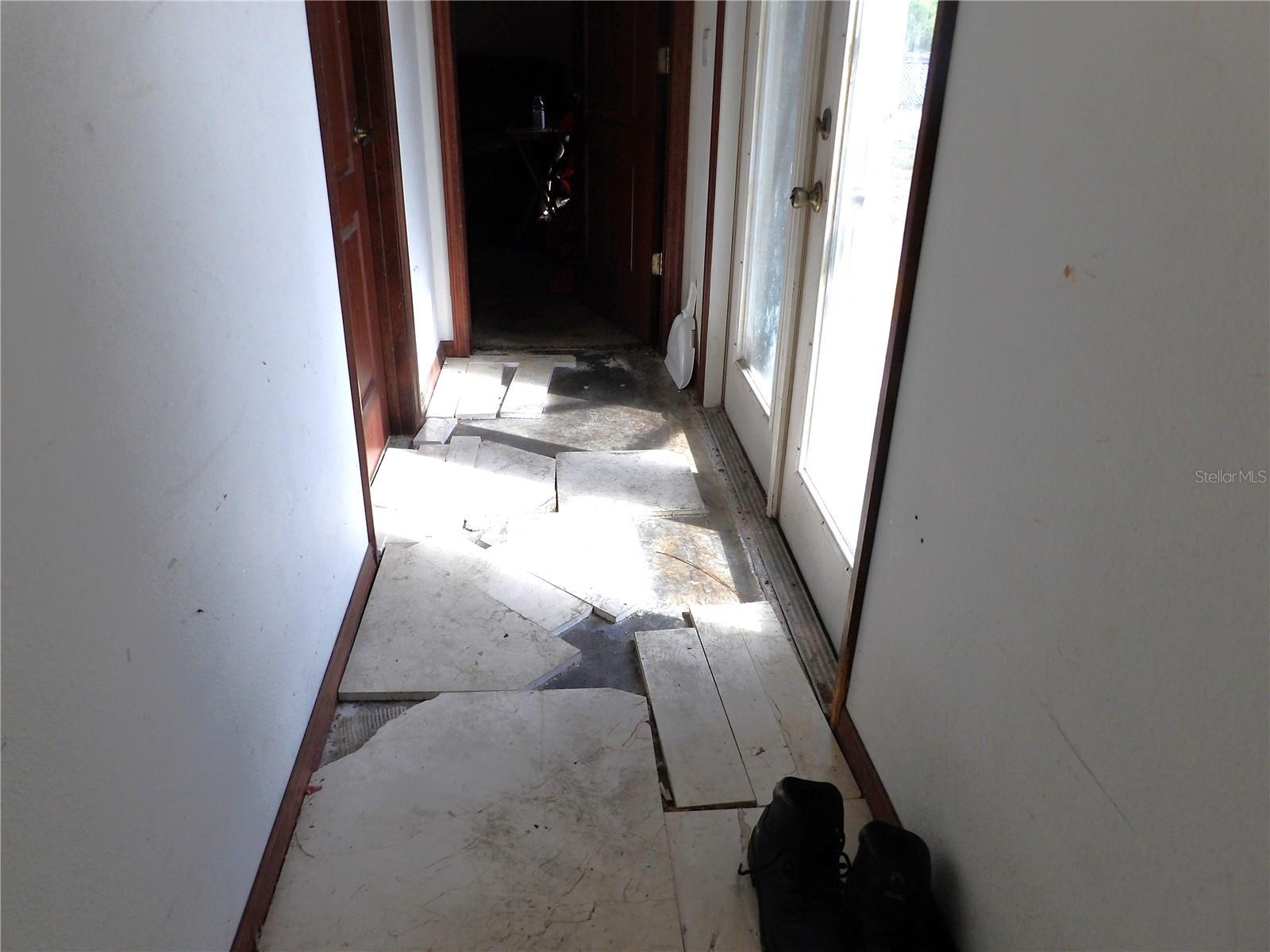 HAMPSHIRE HILLS - Residential