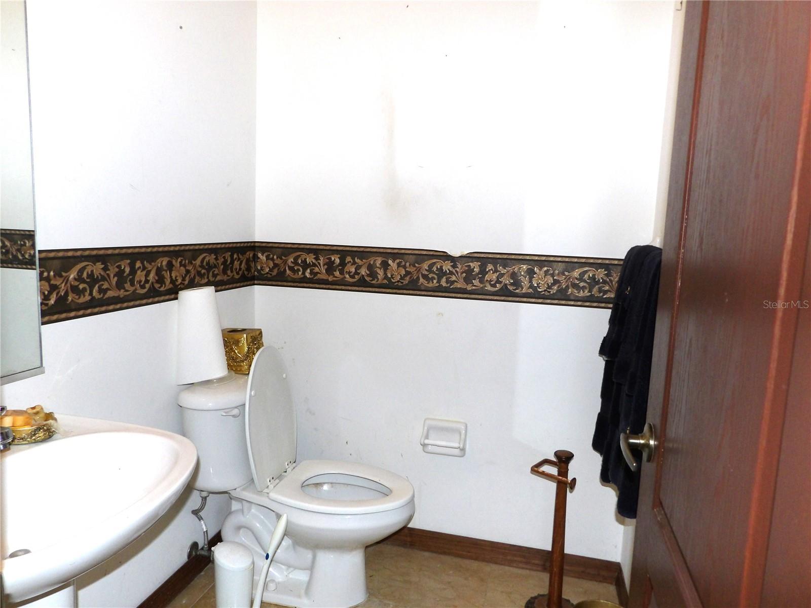 HAMPSHIRE HILLS - Residential