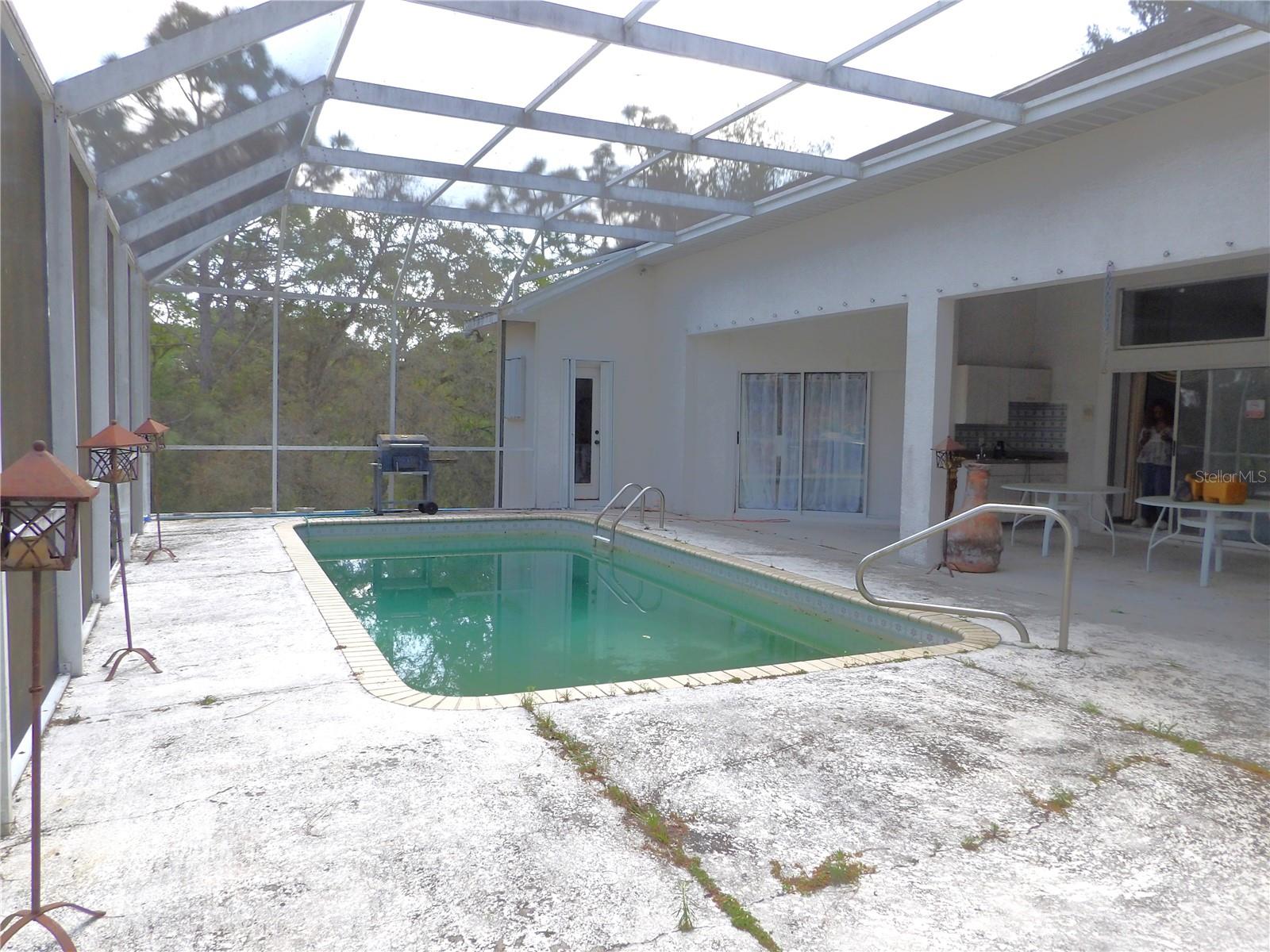 HAMPSHIRE HILLS - Residential