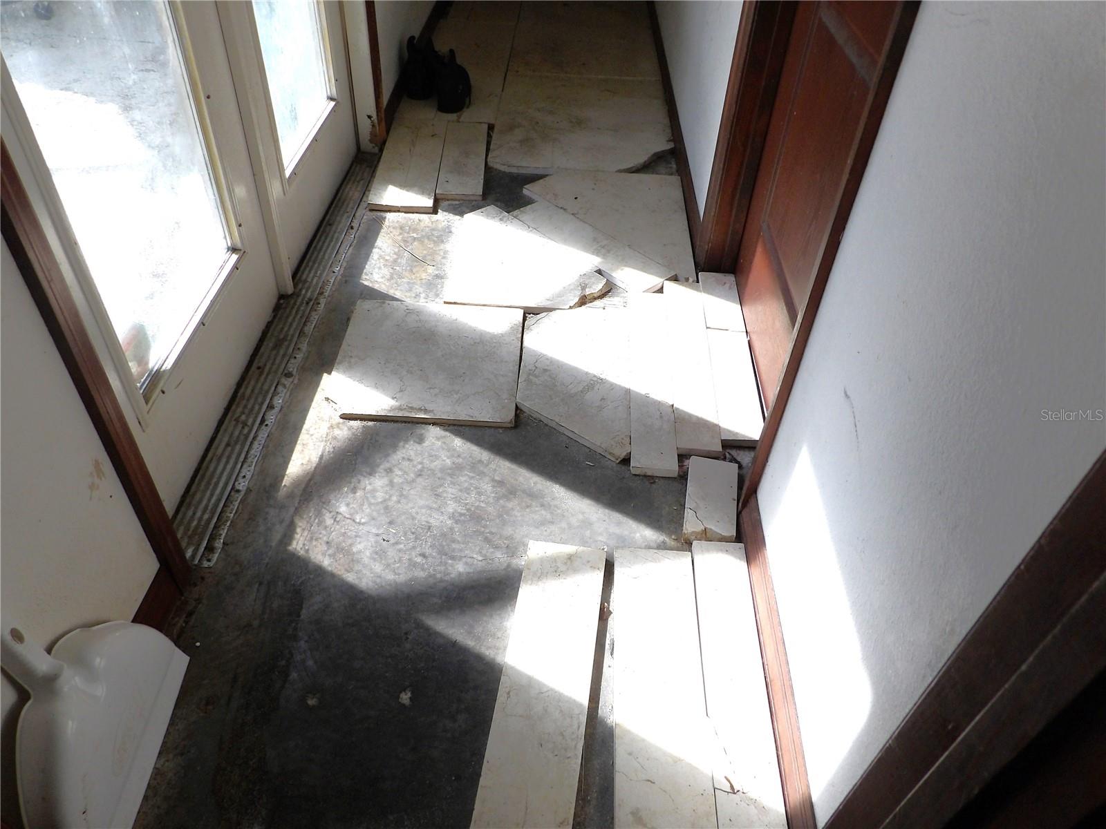 HAMPSHIRE HILLS - Residential