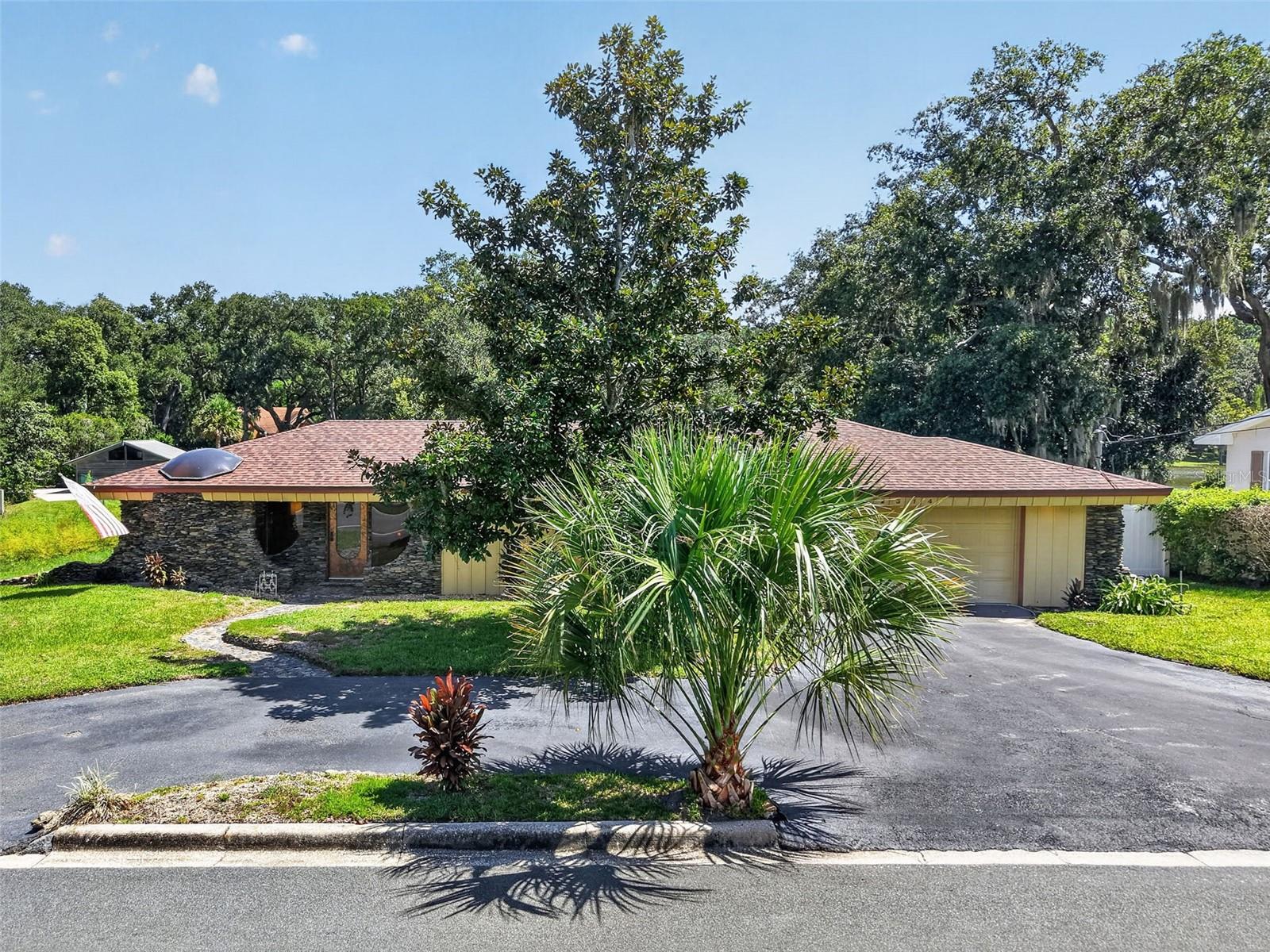 2314 HILLSIDE DRIVE
