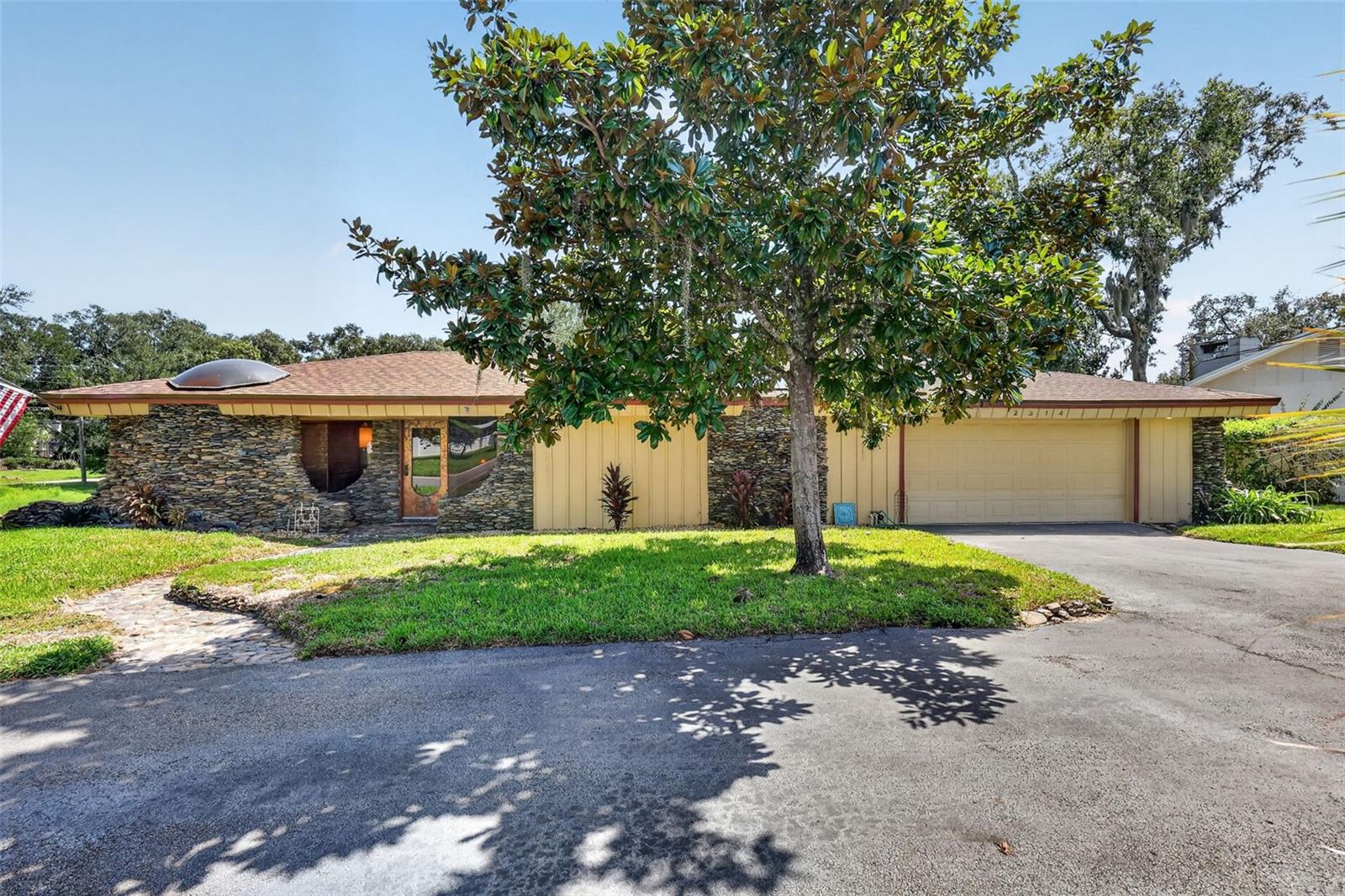 2314 HILLSIDE DRIVE