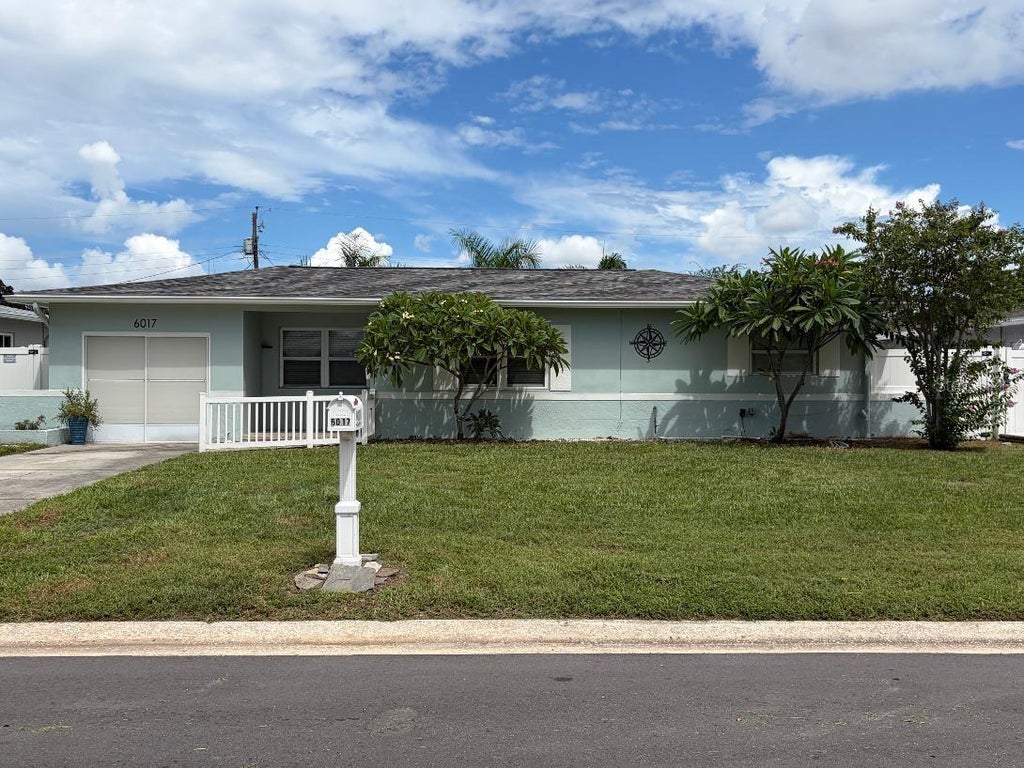 Photo of 6017 43rd Avenue N, St Petersburg, FL 33709 (MLS # A4706086)