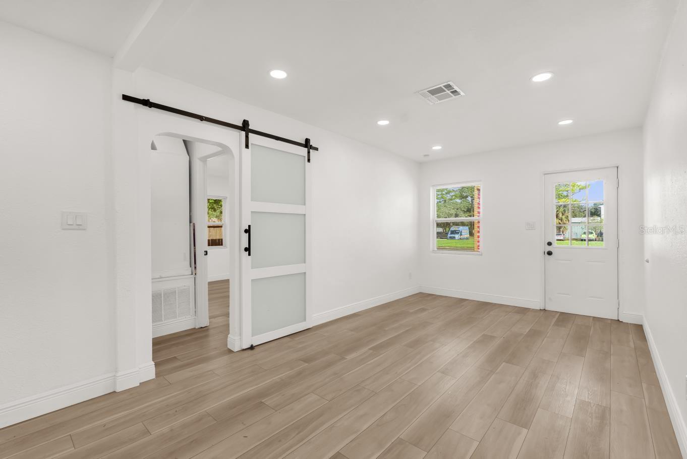 SPORTSMANS PARADISE - Residential Lease