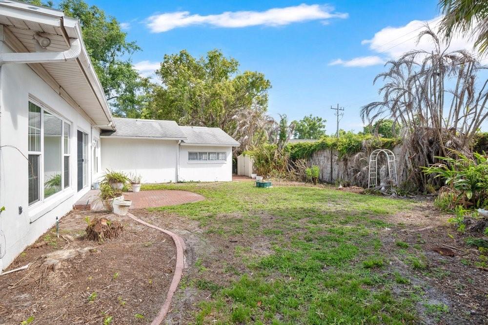 LAKE HOLDEN GROVE - Residential