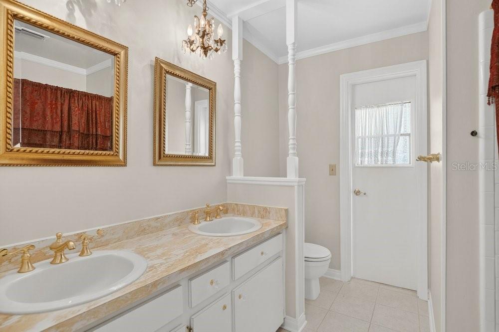 LAKE HOLDEN GROVE - Residential