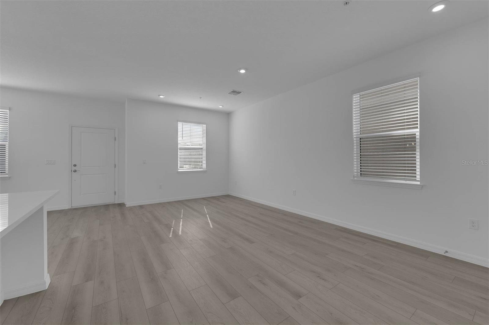 305 PLATFORM LANE